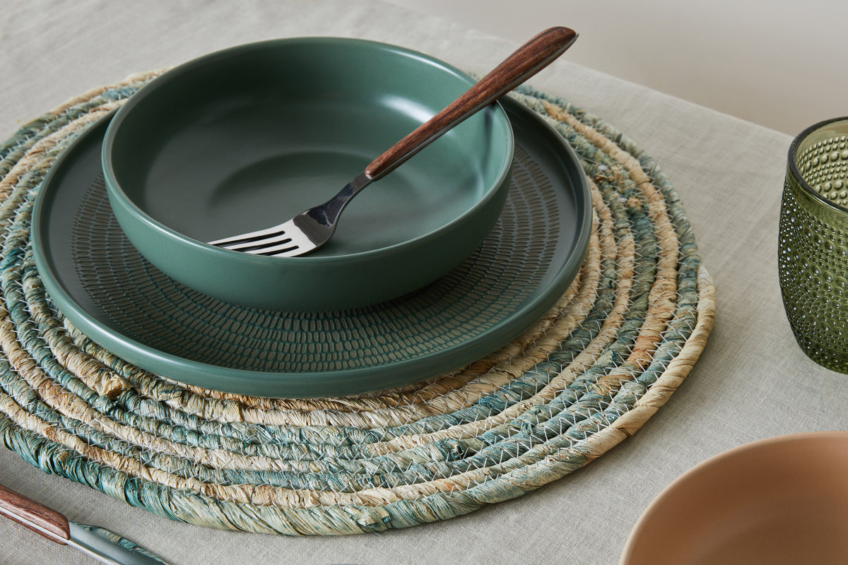 Servizio Piatti Sand 18 Pezzi in Stoneware Verde Green, Set Tavola in Gres Ceramico per 6 Persone, Design Moderno ed Elegante
