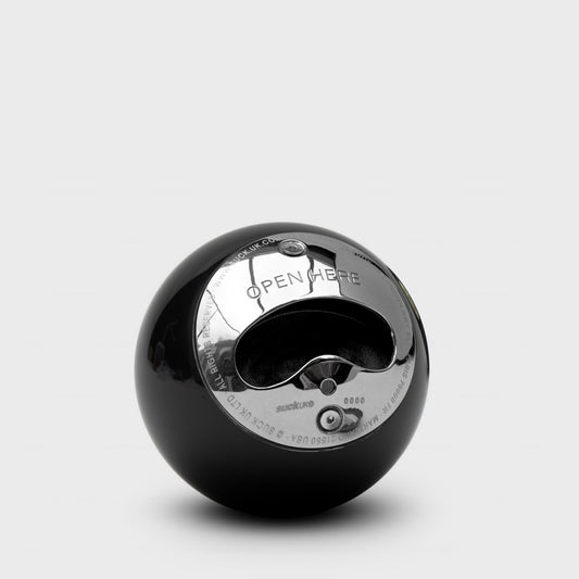 Apribottiglie "Eight Ball" â?" Realizzato da una vera palla da biliardo n°8