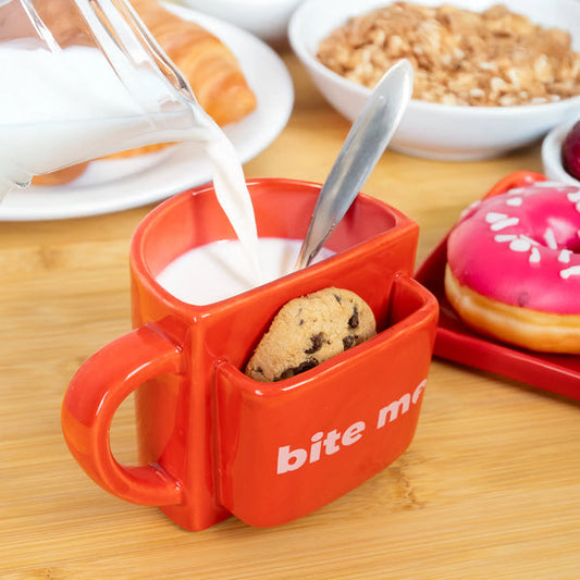 FISURA Tazza portabiscotto scritta "Bite me"