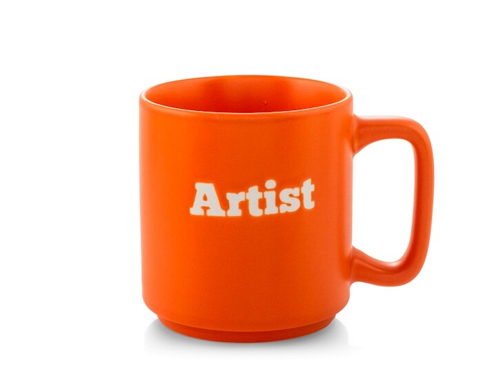 Tazza in Ceramica arancione con Scritta "Artist" - Capacità 320 ccH&H